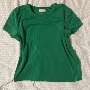 Aritzia Babaton Emerald Short Sleeve Tee